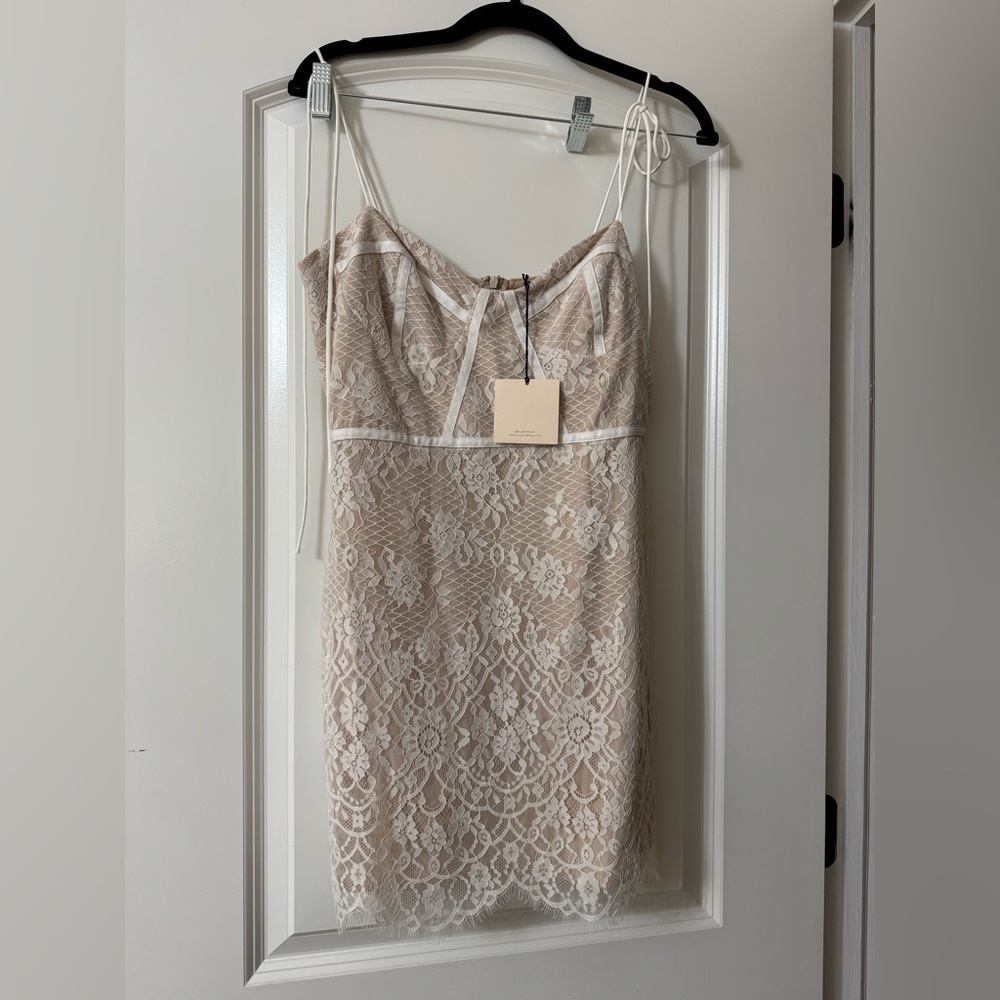 Superdown white lace dress never worn with tags